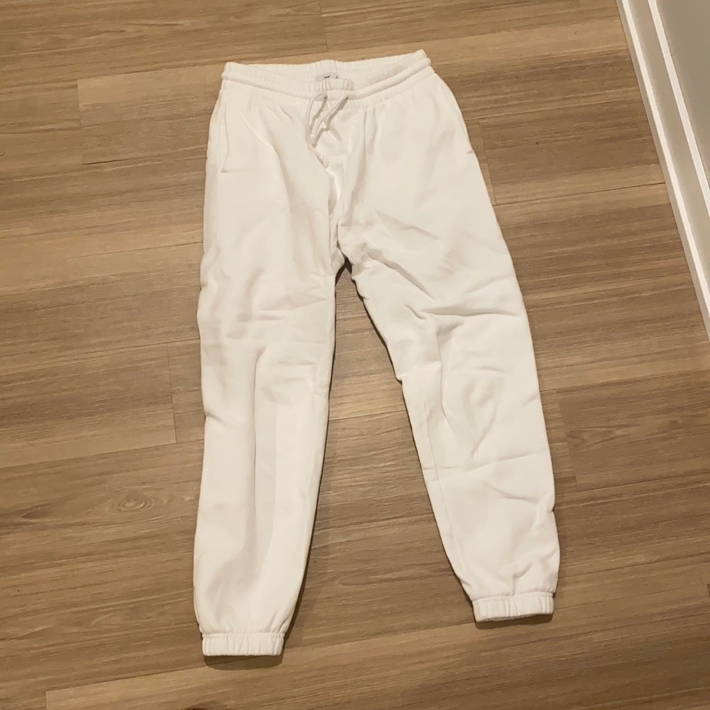 White TNA Aritzia sweatpants size small